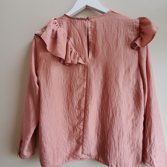 Top shop pink crinkled blouse with ruffles, small size - Picture 4 of 6